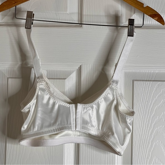 Bali White Full-Coverage Bra with Adjustable Straps 38D - Picture 5 of 8